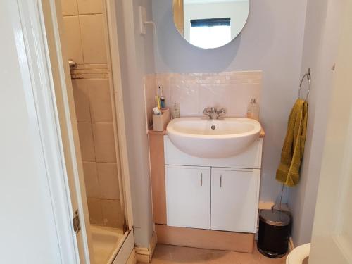 The Greenway Retreat in Watford