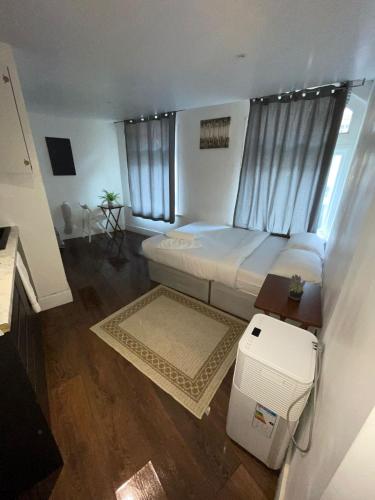 Flat F, VR House in Buckhurst Hill