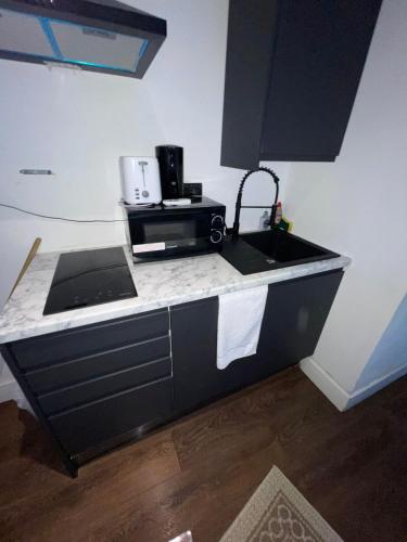 Flat F, VR House in Buckhurst Hill
