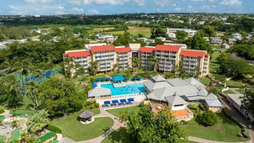 숙소 외관, 디비 사우스윈즈 비치 리조트 (Divi Southwinds Beach Resort) in 크라이스트처치