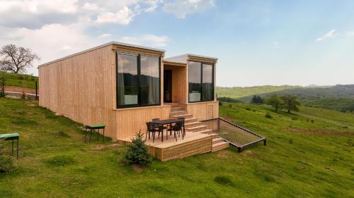 2 bedrooms, 2 beds
