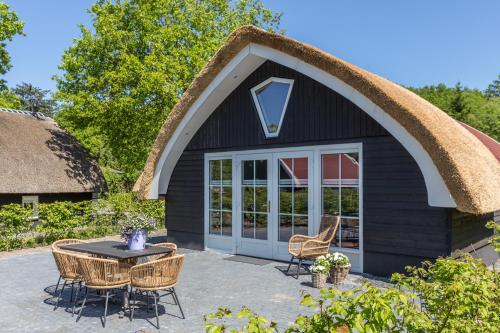 Residence de Eese, De Bult