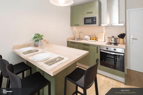The Residential Club Blink- alojamiento para profesionales in Campanillas
