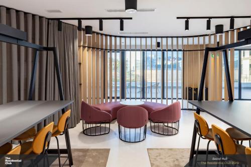 The Residential Club Blink- alojamiento para profesionales in Campanillas