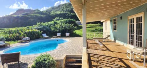 3BR Secluded Villa w/ Private Pool and Staff-SB in Bellepleina