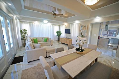 3BR Modern Villa w/ Private Pool & Fire Pit in St. Philip