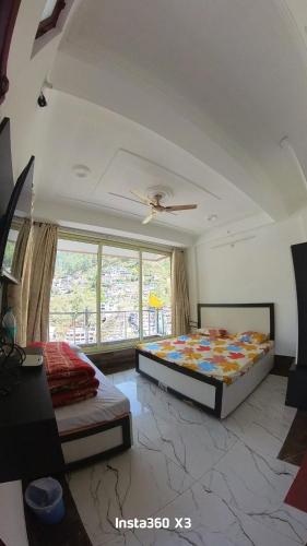 Geeta HomeStay