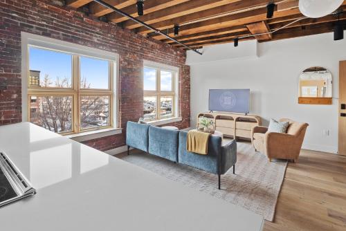 The Evalina Hotel - image 13