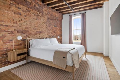 The Evalina Hotel - image 9