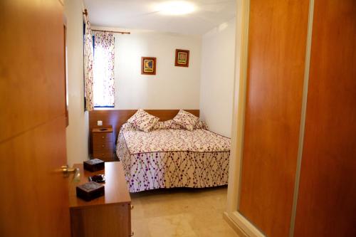 Apartment with Sea View image 2