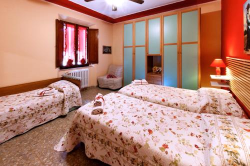 Comfort Triple Room image 6