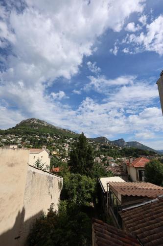 Le Saphir, appartement pour 3 personnes renové dans le centre historique