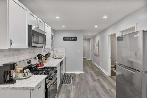Cozy 4BR 2BA Worth Home in Chicago Ridge