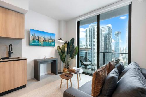 Modern Downtown Miami Condo with Den – khách sạn tại Khac