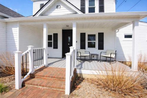 Spacious Beach House for 12 - 10-Min Walk to Beach - Family-Friendly Coastal Retreat in Long Branch (NJ)