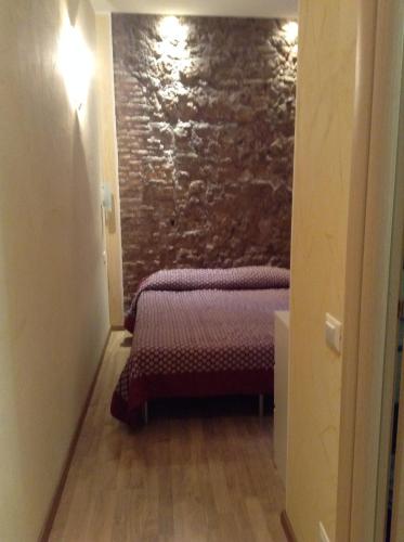 Economy Double Room image 4
