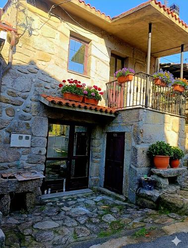 Lobios House in Bubaces