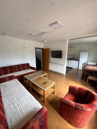 Iekārtas, Breze Away in Prokosovići