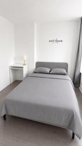 Sleep & GO Center Station Airport 10 - Location saisonnière - Charleroi