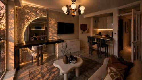 Luxury Apt- Balcony-Kensington- 24 7 security - image 26