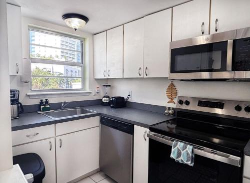 Fort Lauderdale Yacht & Beach Club 316 - image 37