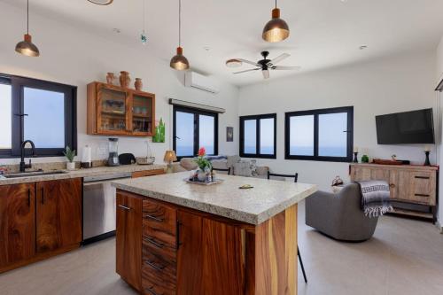 Oceanview Casita Getaway in Buenos Aires