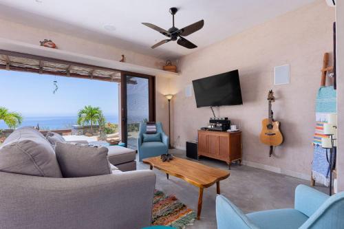 2BR with Stunning Ocean Views in Buenos Aires