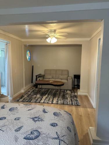 Starfish Remodeled Studio in Ocean View (HI)