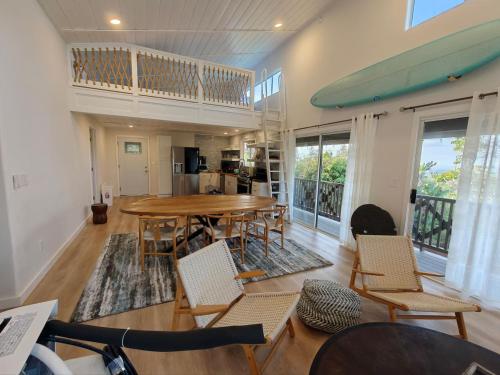 Surf Shack Grand Starfish 2 bedroom with kids loft in Ocean View (HI)
