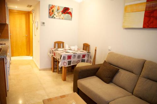 Apartment with Sea View image 8