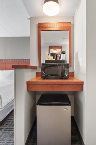บริการและสิ่งอำนวยความสะดวก, Canad Inns Destination Centre Grand Forks in แกรนด์ฟอร์กส์ (ND)