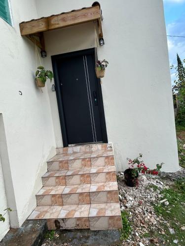 Dotări, Burwood Breeze Retreat 5 mins to beach AC WiFi in Corral Spring