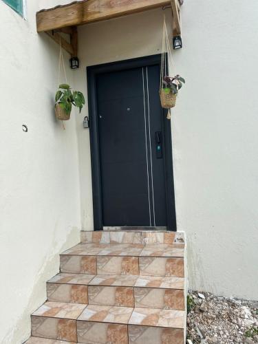 Intrare, Burwood Breeze Retreat 5 mins to beach AC WiFi in Corral Spring