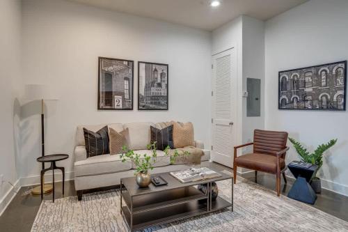 Lofts at 30th - Contemporary Nest - Minutes to Broadway in Nashville, USA