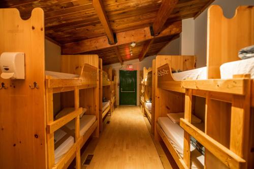 1 twin bed