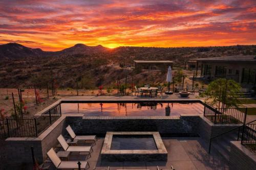 Paradise Canyon-Infinity Pool-Mnt Views-Estate 3 in Fort McDowell