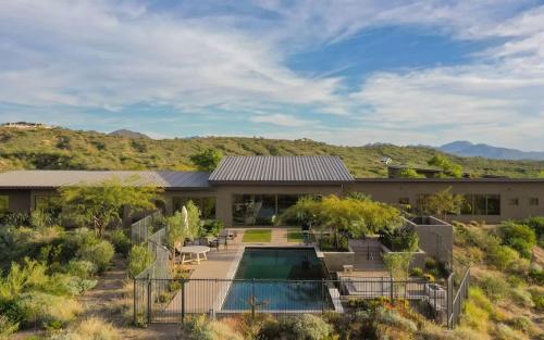 Paradise Canyon-Infinity Pool-Mnt Views-Estate 3 in Fort McDowell