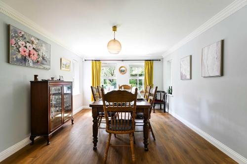 5BR Quiet Retreat for 10 Lake & Playground in Begbroke