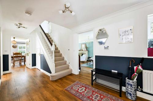 5BR Quiet Retreat for 10 Lake & Playground in Begbroke