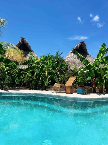 Tropic Popoyo, Beach Loft with Pool, Walk to Surf in El Limon