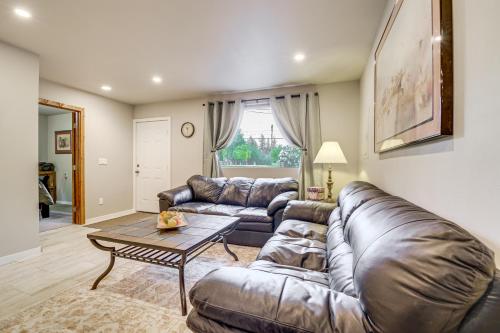 Gateway to Seattle Area! Apt Great for Commuters in Alderwood Manor (WA)