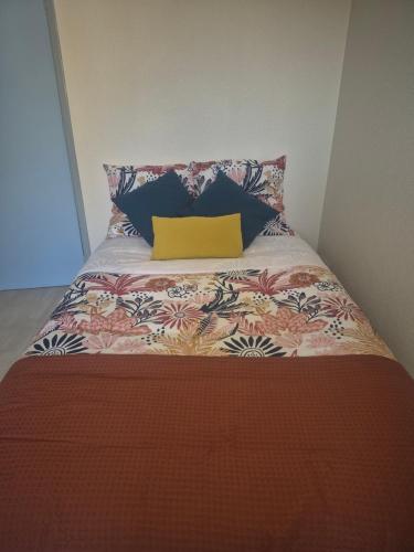 Appartement proche Le Pal 3 in Dompierre-Sur-Besbre