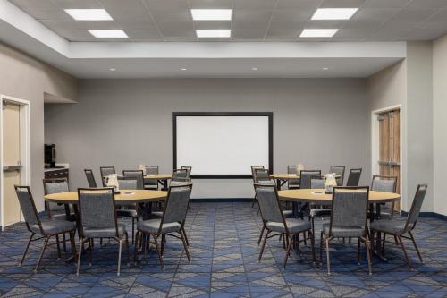 Courtyard by Marriott San Jose Campbell - image 43