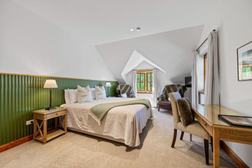 Wanaka Homestead Lodge & Cottages in Wanaka