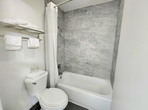 Days Inn by Wyndham San Antonio Southeast By AT&T Center - image 22