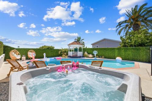 "Stunning Entertainment Home with Pool, Jacuzzi, Golf, Bocce Ball & Scenic Views!" in San Diego, USA