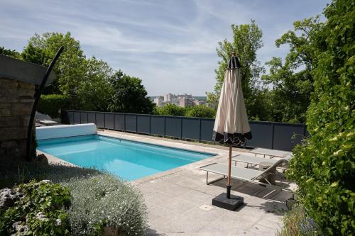 Басейн, Maison chic avec Psicine - Talant proche Prenois in Талан