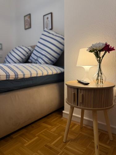 Helle 2-Zimmer-Wohnung mit modernem Design – khách sạn tại Am Wasserturm