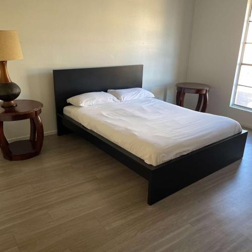 2 to 6 Bedroom Walk to Strip & MGM Casino Club, Las Vegas