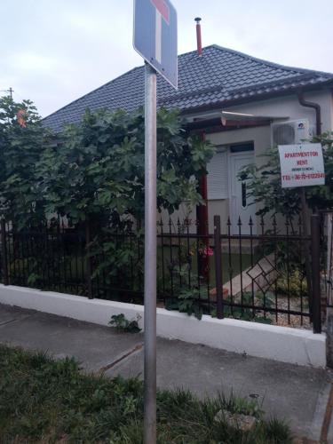 . Adam Apartman